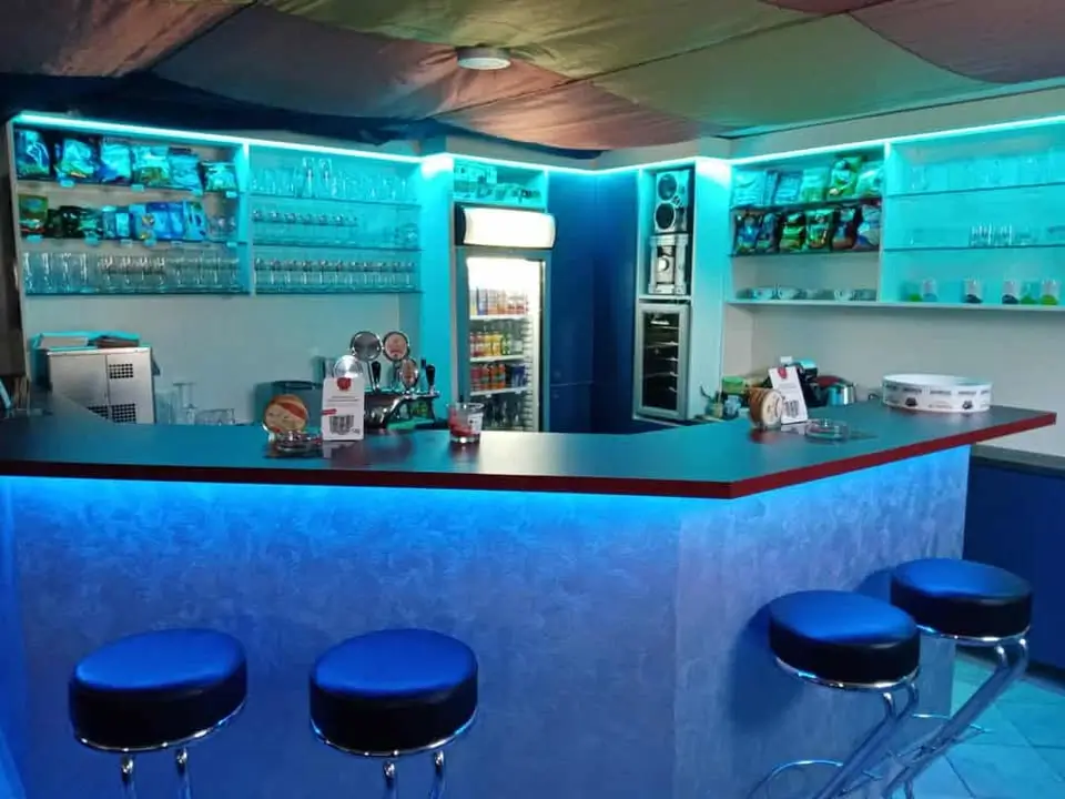 Reštaurácie, bary a hotely